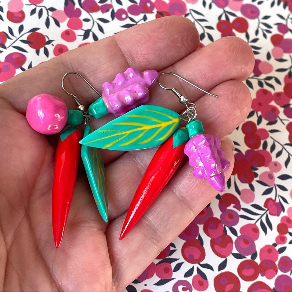🚨🚨FINAL SALE!!!🚨🚨Lacquered tropical fruit & pepper dangle earrings festival glow